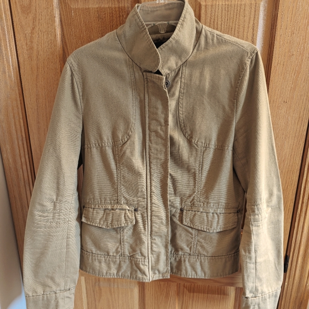Tan jacket with fun features, large